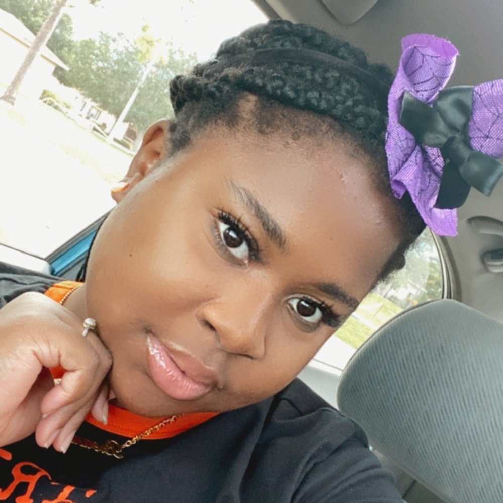 Meet your Posher, Breanna